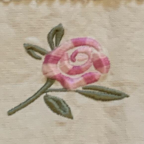 Orris & Orris 100% Cotton Bath Towel Embroidered Floral Cottagecore Grandmacore - Picture 6 of 8